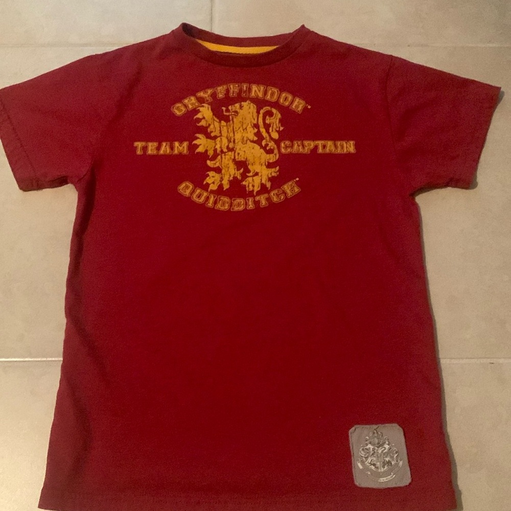 Harry Potter gryffindor tshirt size small. Purchased at Wizarding World